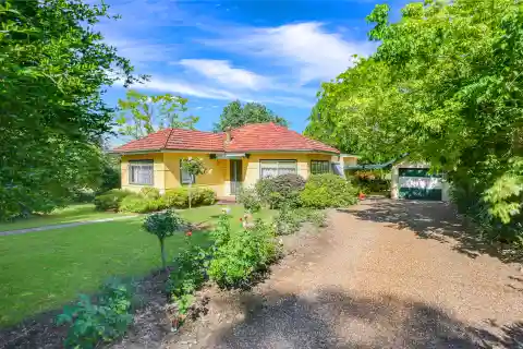 Expansive Acreage Offering Endless Lifestyle Potential