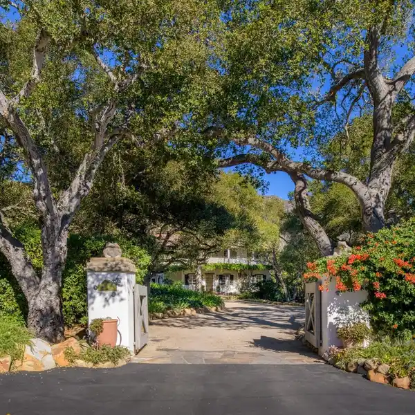 ELEGENT AND COMFORTABLE HOME IN PRIME MONTECITO LOCATION