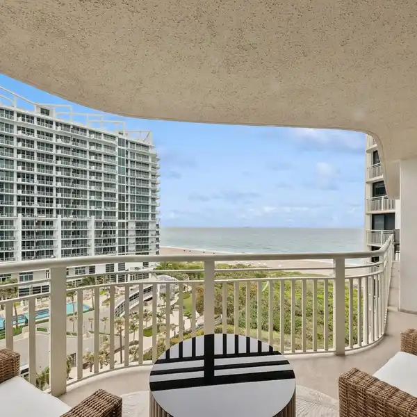 LUXURIOUSLY FURNISHED OCEANFRONT TWO BEDROOM HOME