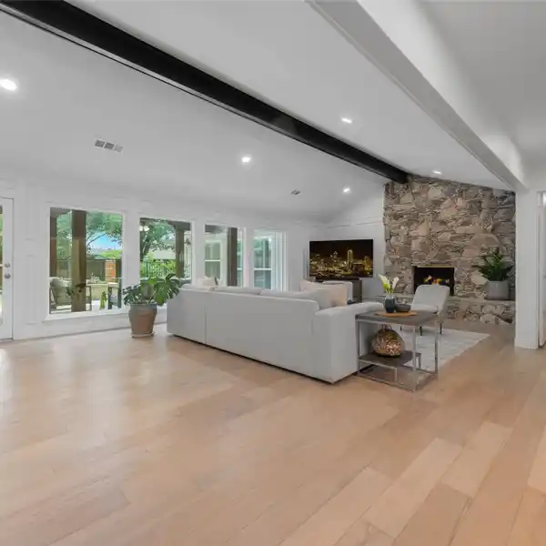 TIMELESS ELEGANCE WITH MODERN LUXURY