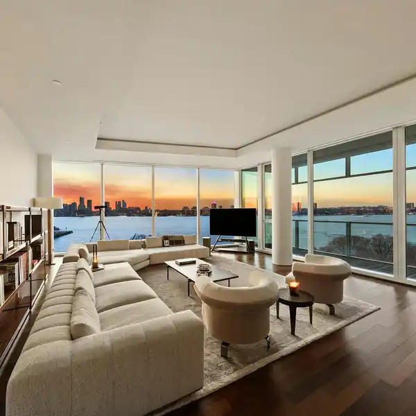 NEWLY MODERNIZED AND IMPECCABLY DESIGNED WEST VILLAGE LOFT