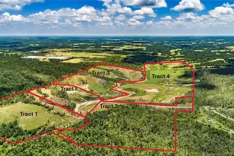 New Home in a Picturesque Setting