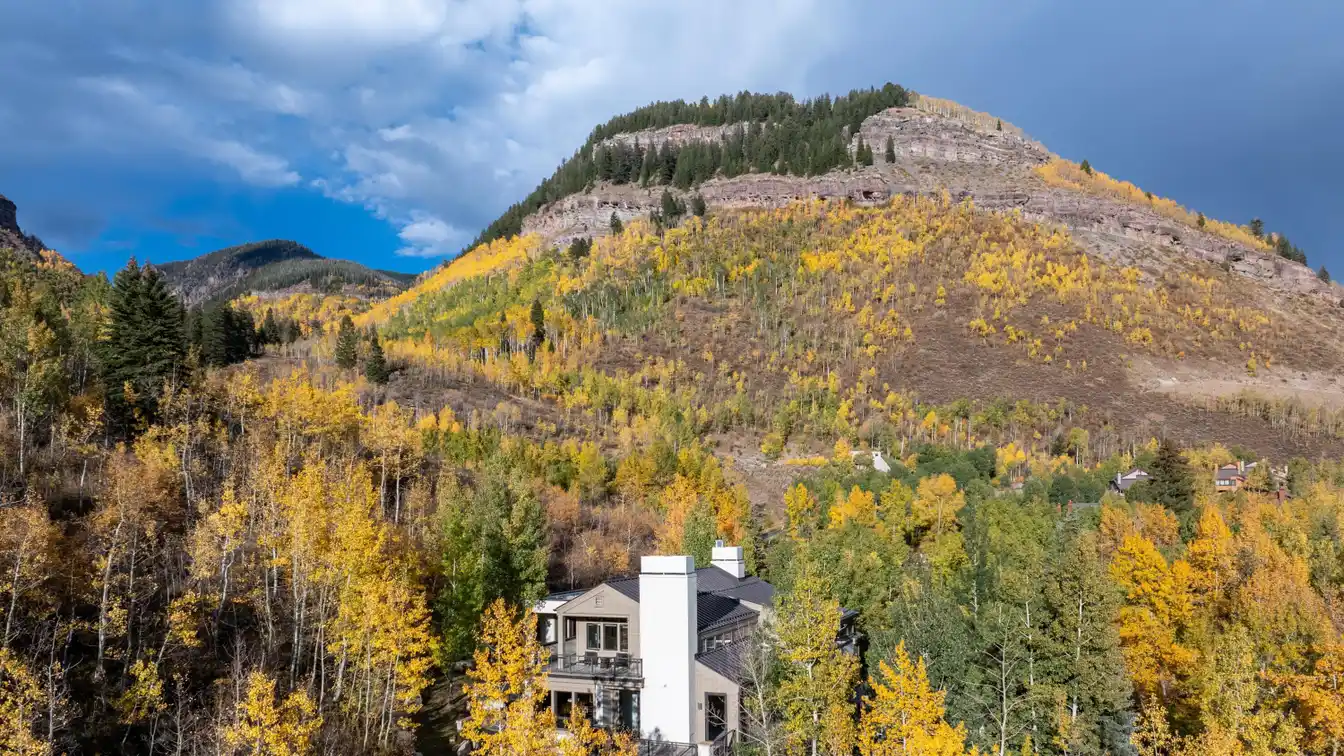 Contemporary Mountain Masterpiece