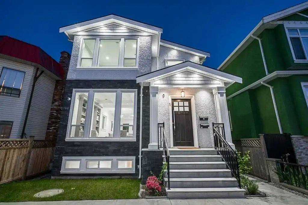 Rare Opportunity in Renfrew Heights