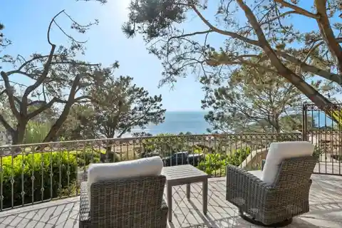 Spectacular Estate with an Unparalleled Panorama