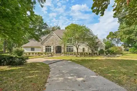 Beautiful Home in Gated Neighborhood
