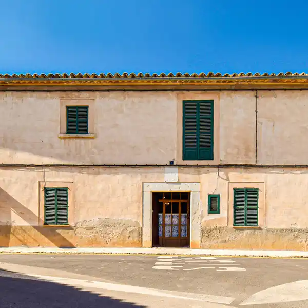 SPACIOUS TOWNHOUSE ON THE OUTSKIRTS OF SANTA MARíA DEL CAMí