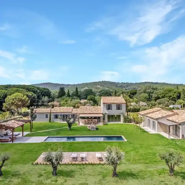 PEACEFUL RECENTLY RENOVATED COMPOUND