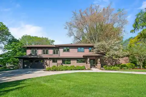 Mid-Century Marvel with Bespoke Architectural Expansion