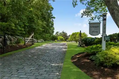 Gerald's Farm - Elegant Country Compound