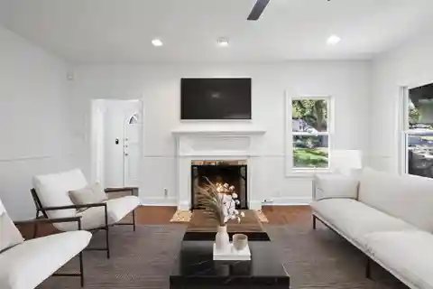 Charming 1938 Home in Travis Heights