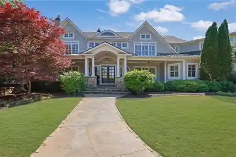Engaging Masterpiece on Five Acres