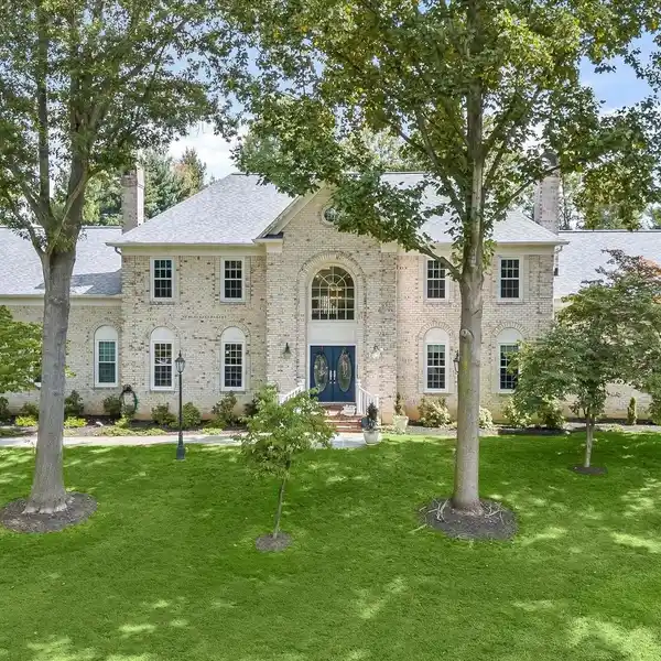GORGEOUS HOME ON A SCENIC STREET