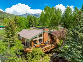 Beautifully Updated Home in the Fish Creek Area