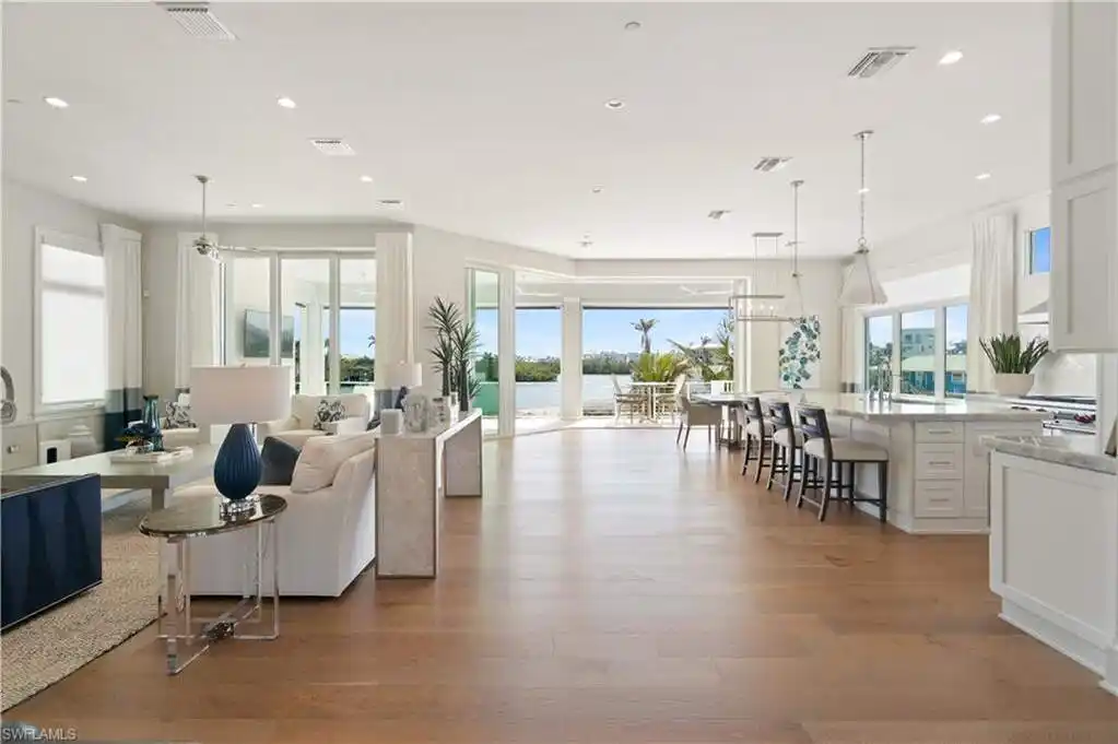Coastal Contemporary Home in Unrivaled Location