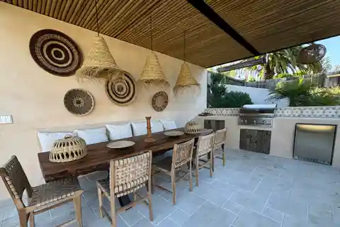 Santa Barbara Mesa Living at Its Best