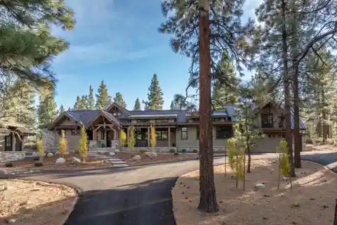 Mountain Luxury Meets Outdoor Adventure