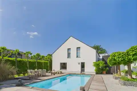 Exclusive Architect-Designed House