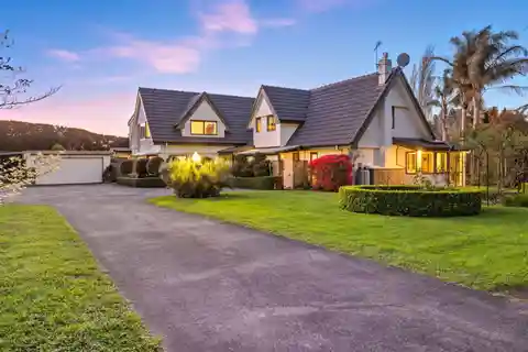 Lifestyle Grandeur - Serenity and Style