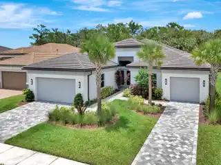 Luxury Living with Saltwater Pool & Spa