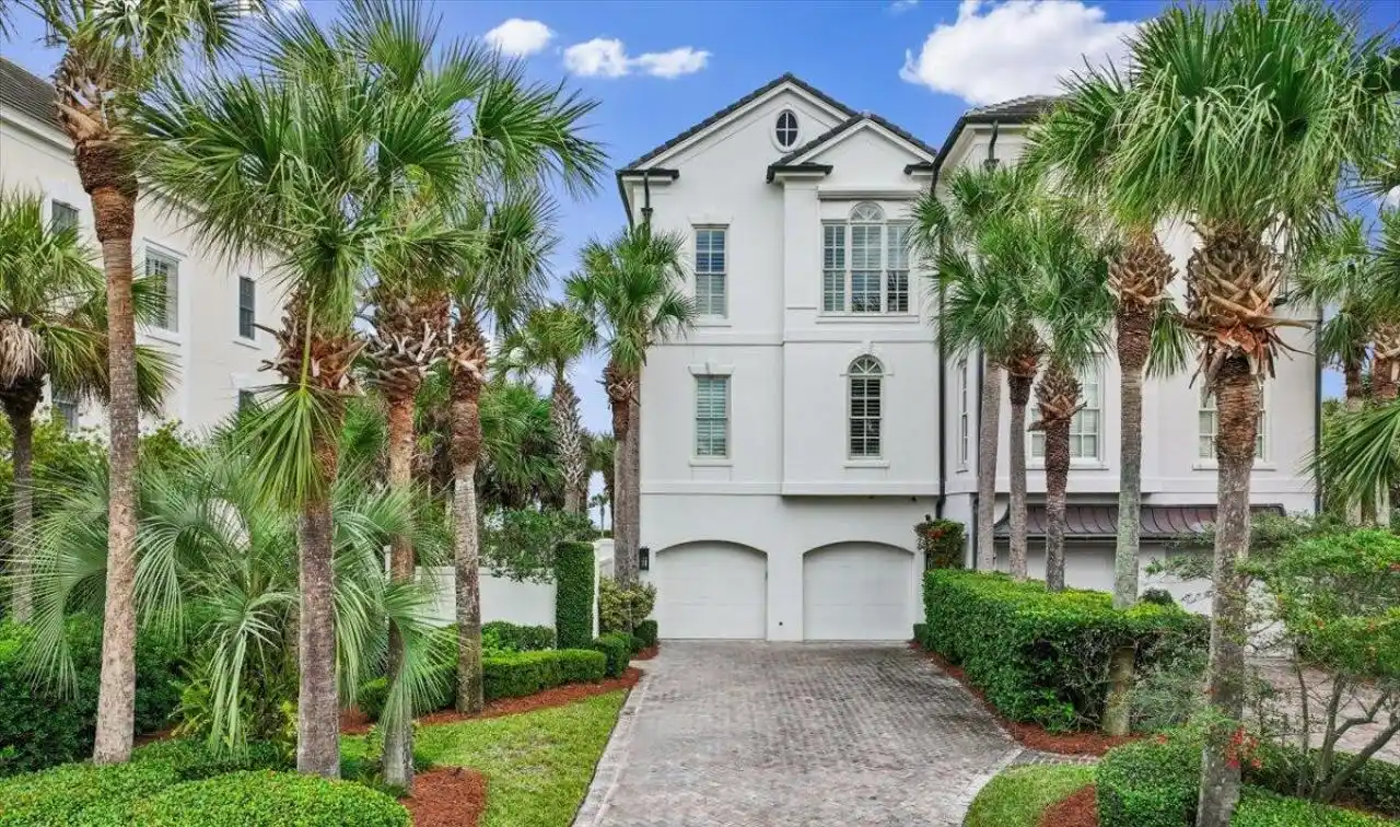 Totally Renovated Oceanfront Luxury Townhome