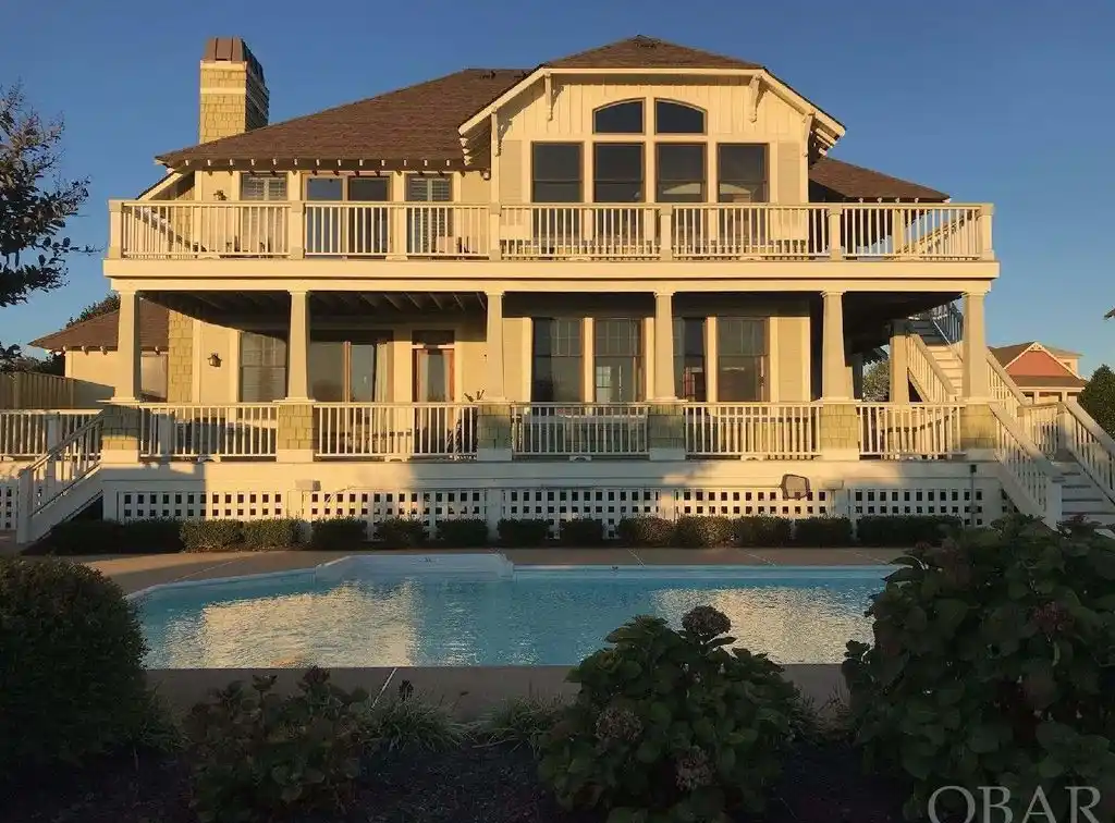 High Class Home in the Currituck Club