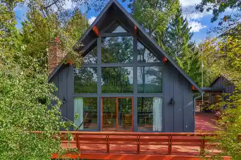 Western-Exposure Cabin with Breathtaking Sunset Views