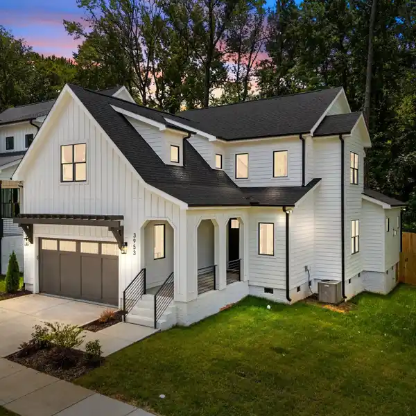 MODERN ELEGANCE IN ENDERLY PARK