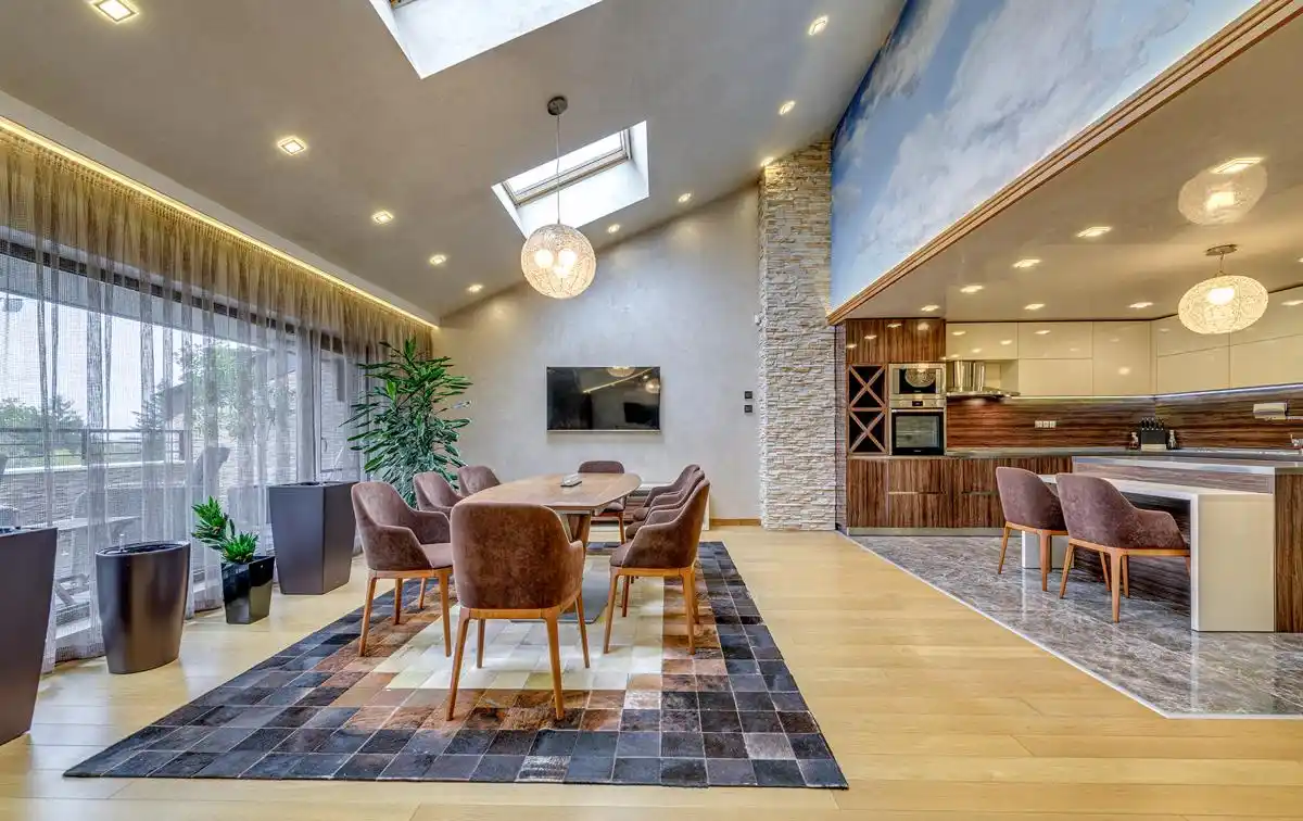 Gorgeous Penthouse in a Gated Complex