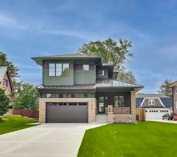 THOUGHTFULLY CRAFTED HOME BLENDING MODERN LIVING AND TIMELESS DESIGN