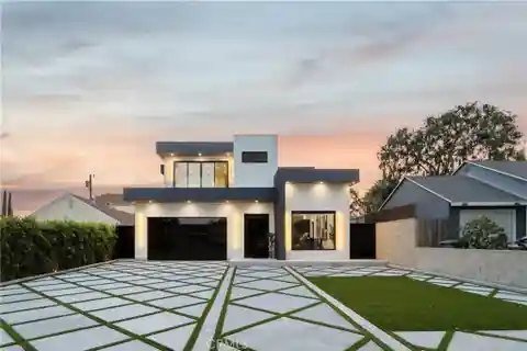 Burbank Show Stopper