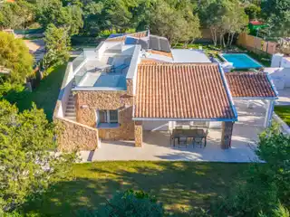 Gorgeous Contemporary Villa