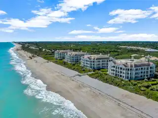 Luxurious Oceanfront Residence