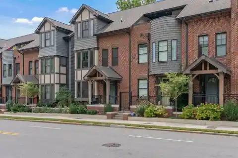 Montford Townhome with Rooftop Deck