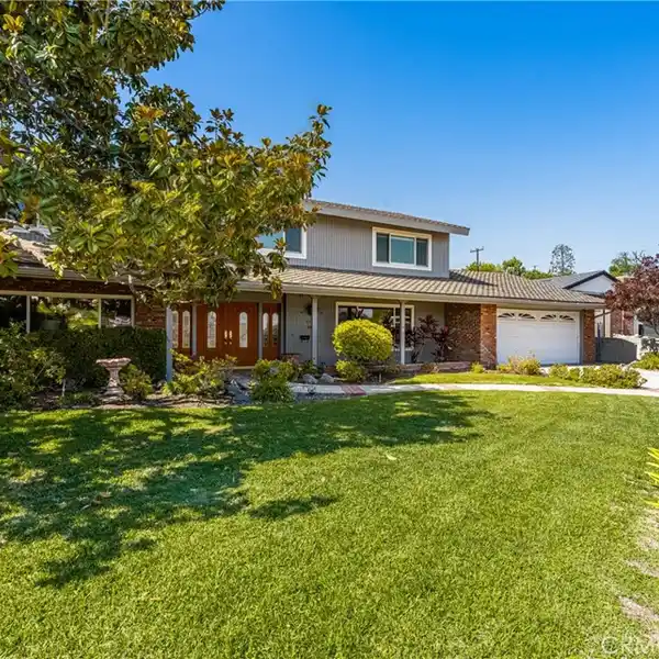 LAS ESTANCIAS ESTATES BREA POOL HOME ON A LARGE LOT