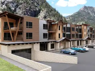 Designer Living in the High-Mountain Enclave of Frisco