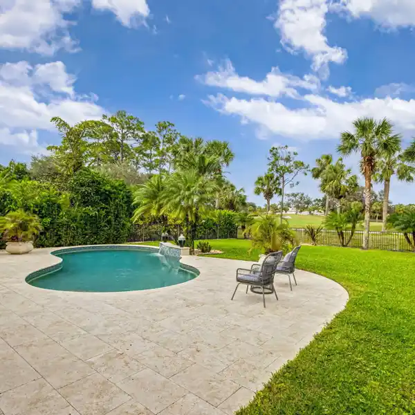 MODERN RENOVATED HOME WITH RARE GOLF MEMBERSHIP