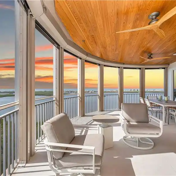 EXTRAORDINARY COMPLETE REMODEL