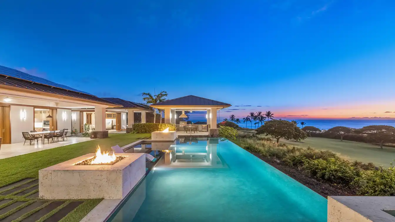 A Truly Remarkable Residence in Exclusive Hokuli‘a