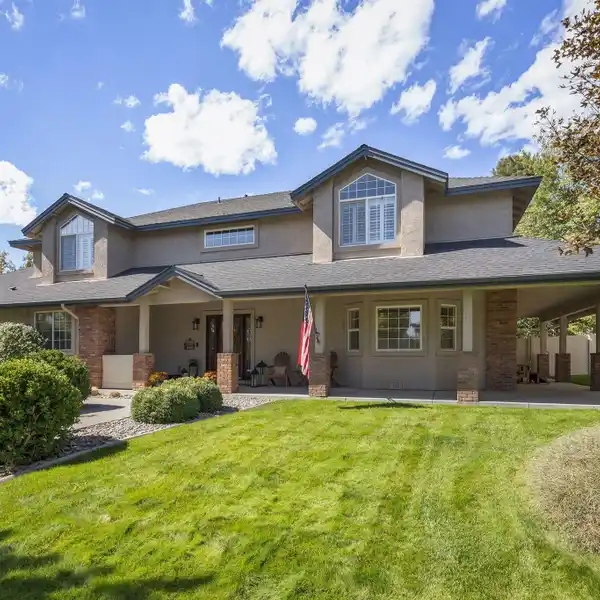 TURNKEY HOME IN SILVER OAK