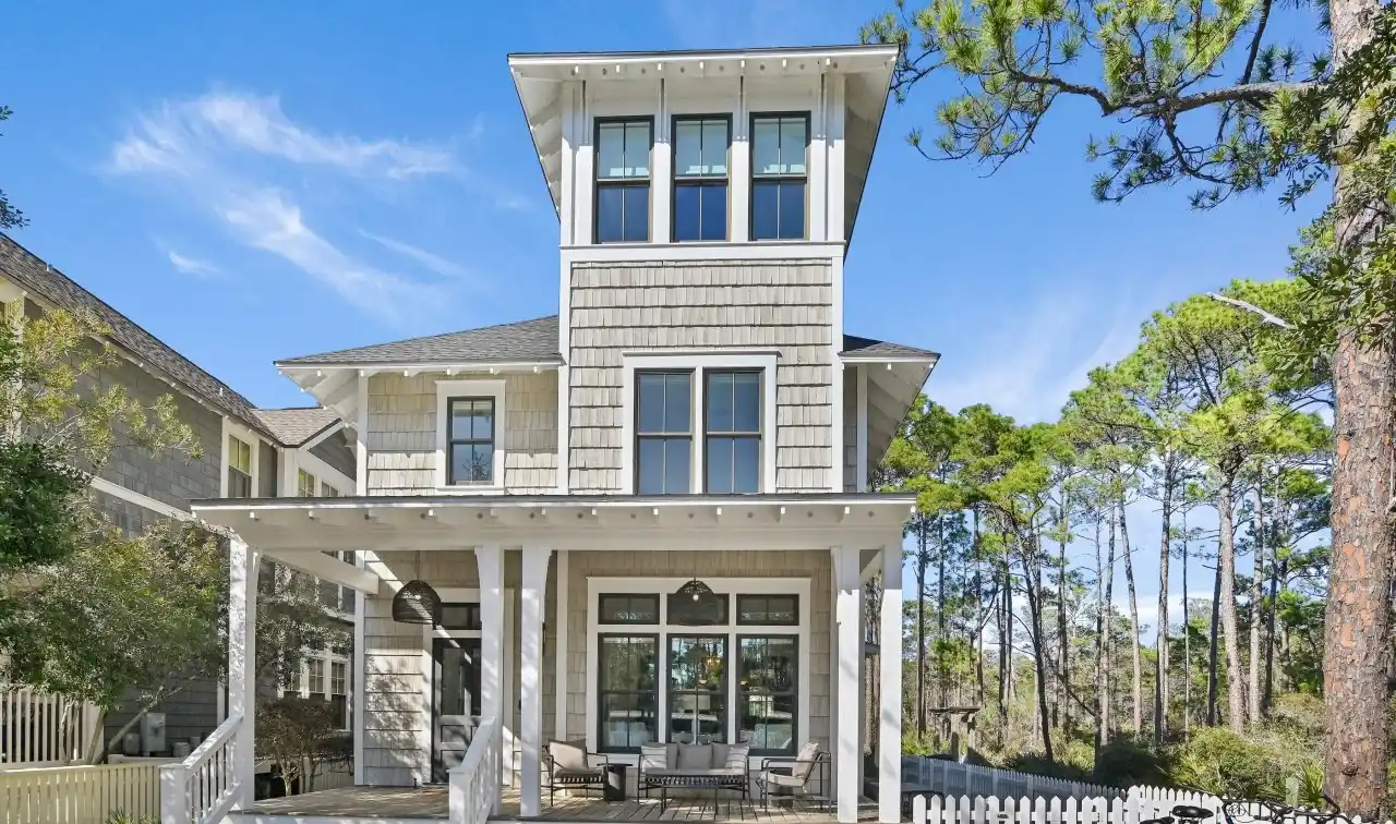 The Perfect Blend of Luxury and Coastal Living