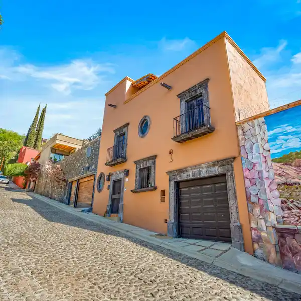 CASA DEL ARTISTA
