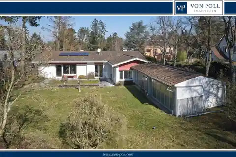 Exclusive Property with Park-like Garden