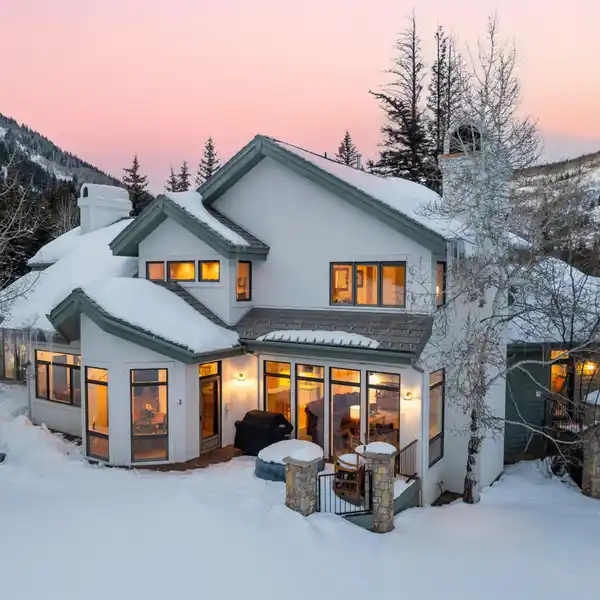 THE PERFECT BLEND OF COMFORT AND NATURE