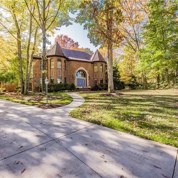 A TIMELESS BEAUTY IN JACKSON TOWNSHIP
