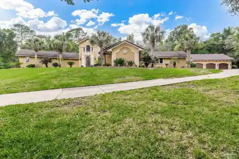 Jaw-Dropping Estate with Designer Pool
