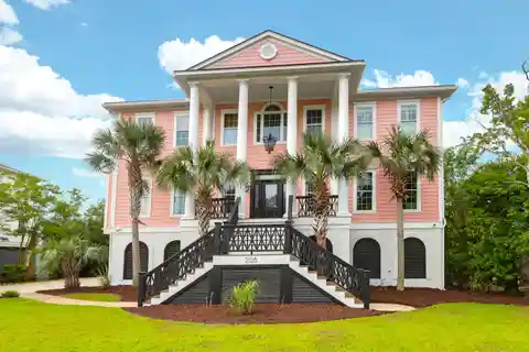 Elegant and Peaceful Home on Tidal Creek