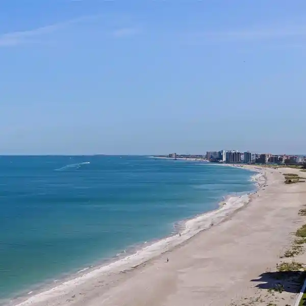 UPDATED COASTAL CHIC GULF-FRONT CONDO