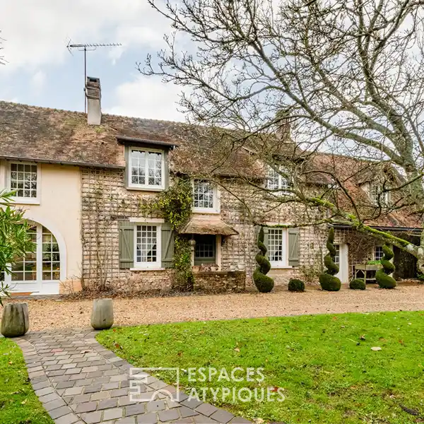 BEAUTIFULLY RESTORED OLD FARMHOUSE