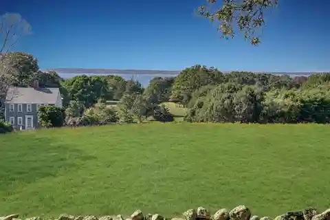 Charming Cottage on 1.2 Acres